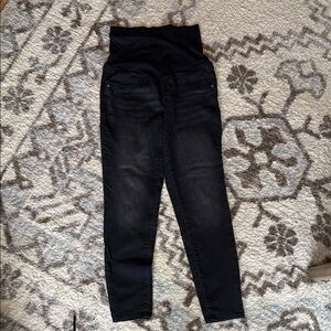 Black High-Waisted Maternity Jeggings